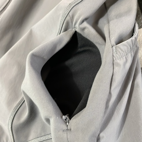 Duluth Trading Avant-Garden Jacket Women Large Gray Zip Stash Pockets Thumb Hole - Picture 11 of 13